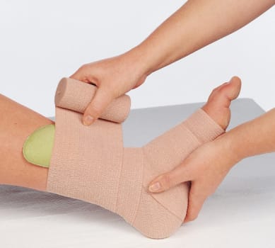 Perfekta Super runsaselastinen kompressiosidos 10 cm x 7 m