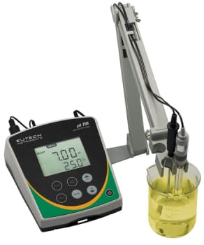 Eutech pH 700 mittari virtajohdolla