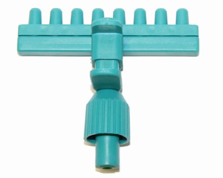 8-kanavainen adapteri pipetinkärjille