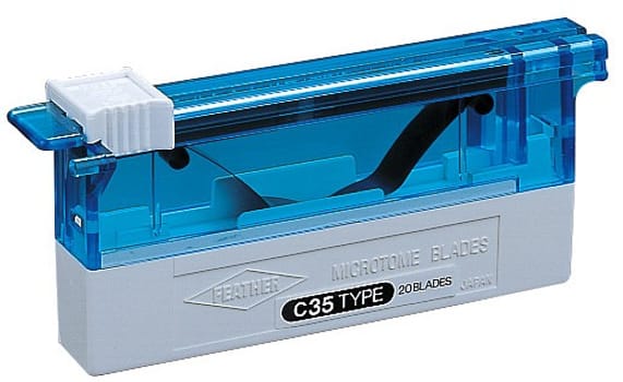 Mikrotomiveitsen terä kk Feather C-35