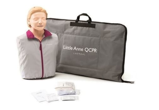 Lærdal dukke Little Anne QCPR torsomodell i bag
