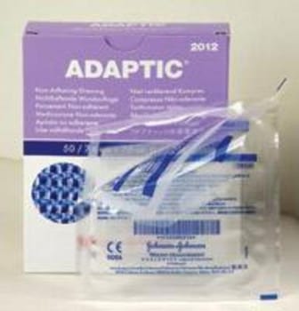 KOMPRESS ADAPTIC SÅRKONTAKTL VASELIN 7,6X7,6CM