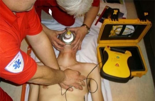 Hjertestarter Lifeline AED m/5 års batteri