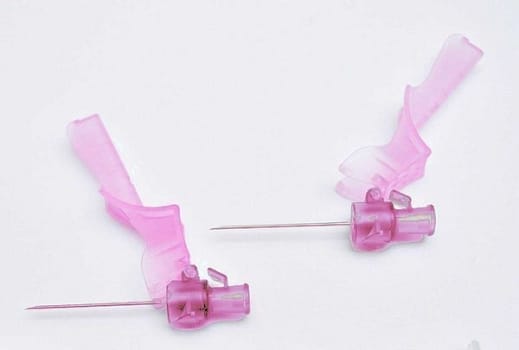 Injektionskanyl BD Eclipse 1,2x40mm rosa. Steril, stickskyddad
