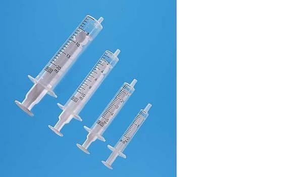 Spruta Discardit 2-komp luer 2ml. Steril, centrerad gradering 0,1ml