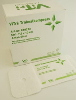 Kompress sårdyna trakeal 6x7cm steril