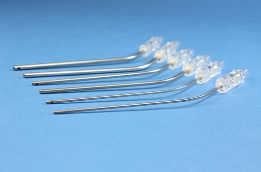 Sugkanyl endonasal 4,0x150mm steril m olivtip metall