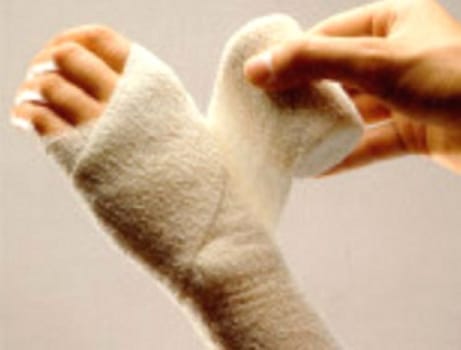 Stödbinda Idealcrepe 6cmx4m bomull 100% elast 90%