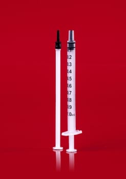 Spruta Chirana 3-komp luer 1ml. Steril, centrerad gradering 0,01ml