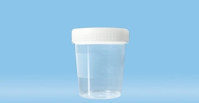 Bägare m monterat skruvlock 100 mL, PP