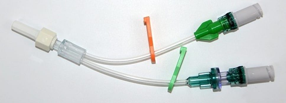 Injektionsventil Bioconector med 2 förlängningsslangar 6cm steril