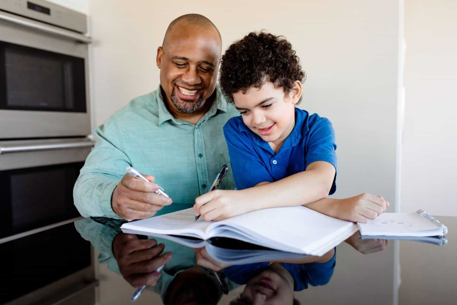  Estudar em casa: veja como incentivar os pequenos 