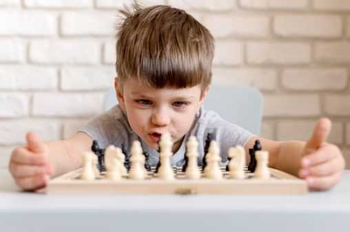 Xadrez para crianças: conheça os benefícios do jogo - Revista ME