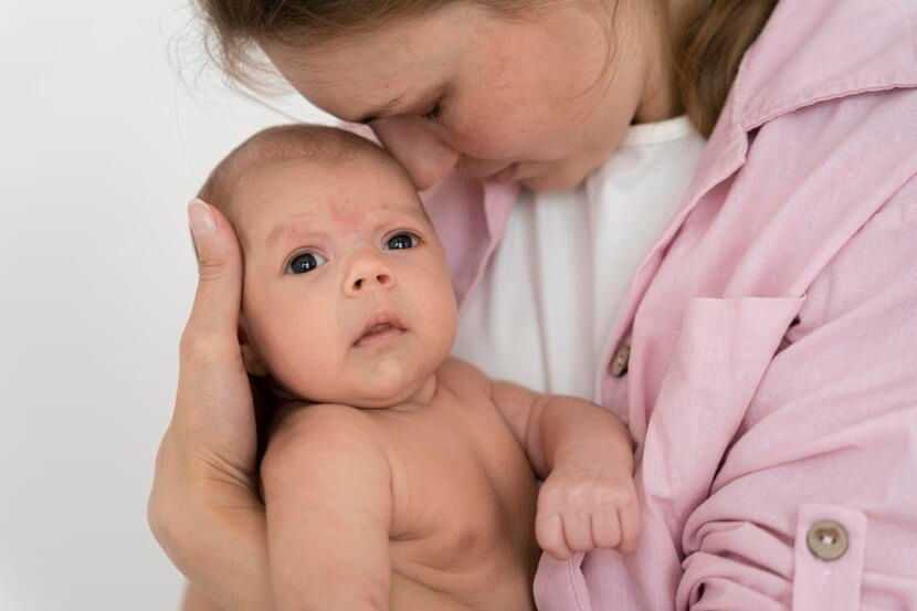  Como é a visão dos bebês? Tudo o que você precisa saber 