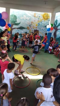Escola Waléria Calazans Associado A Creche Babysitter - Imagem 3