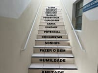 Jean Jacques Rousseau Colegio - Imagem 1