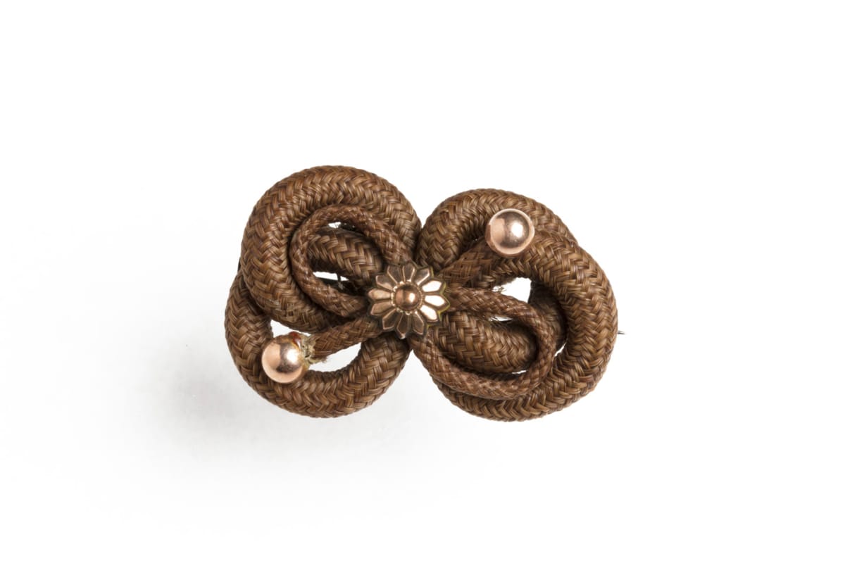 © Museum Appenzell_Brosche aus Haar_um 1880