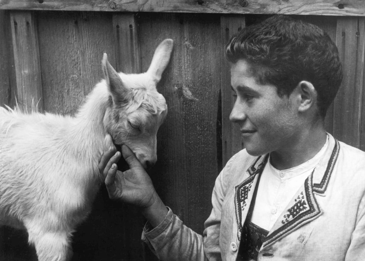 © Museum-Appenzell-Knabe-mit-Ziege-Marga-Steinmann-um1940