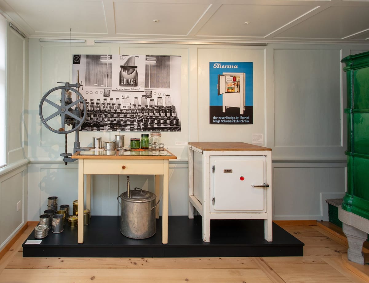 Ausstellung vom Besonderen + Alltäglichen