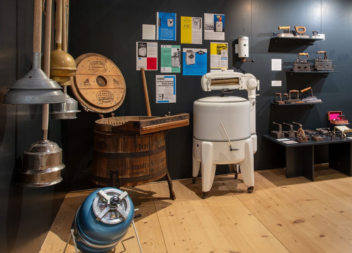 Ausstellung vom Besonderen + Alltäglichen