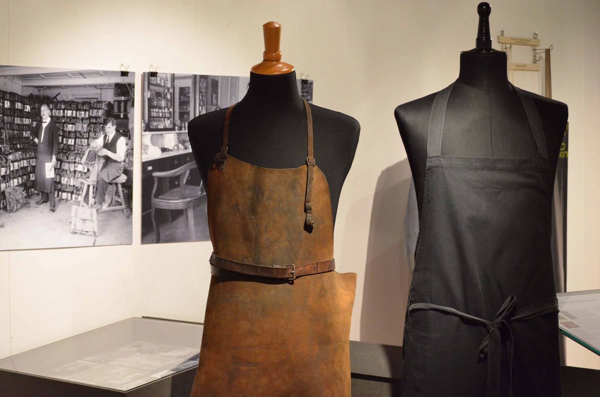 © Museum-Appenzell-Blick-in-die-Ausstellung-Männerschürzen