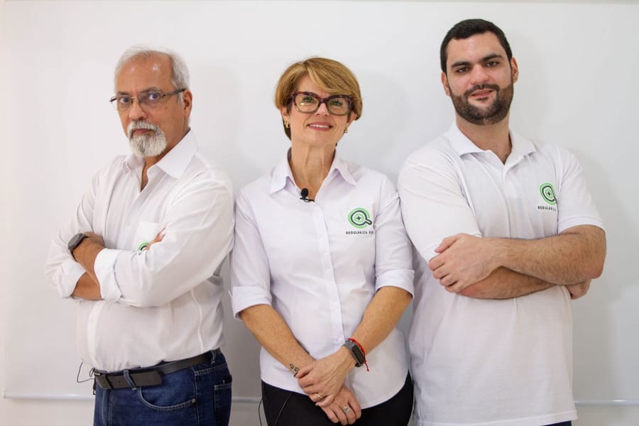 Equipe da Regulariza Visa