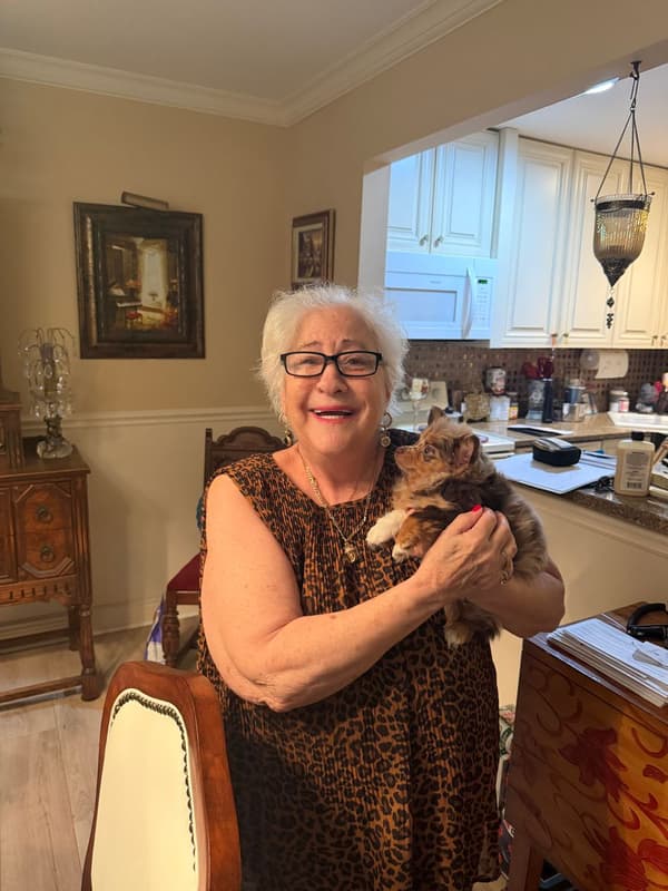 Customer photo of Chihuahua puppy from Eleanor S.