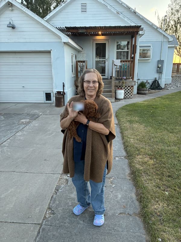 Customer photo of Goldendoodle, Mini puppy from Cheryl A.