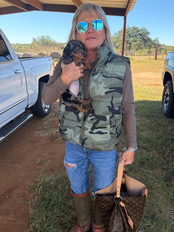 Customer photo of Dachshund, Mini puppy from Leann G.