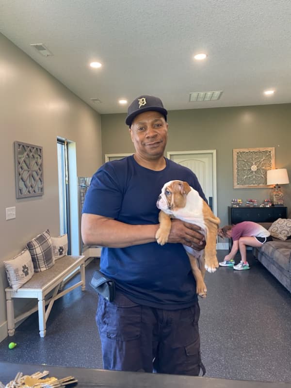 Customer photo of English Bulldog puppy from Melvin M.