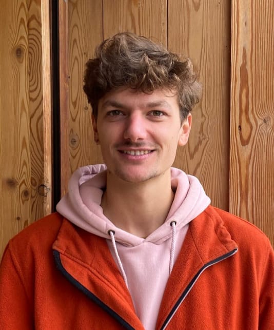 Tom