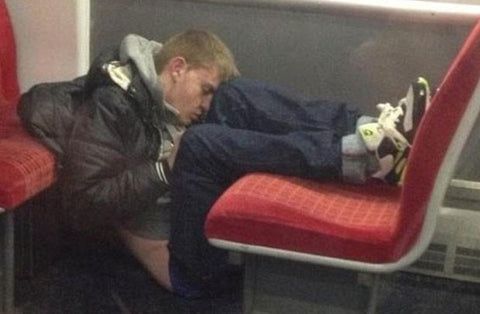 Hilarious Pictures of People Falling Asleep in Public – Pillow Guy