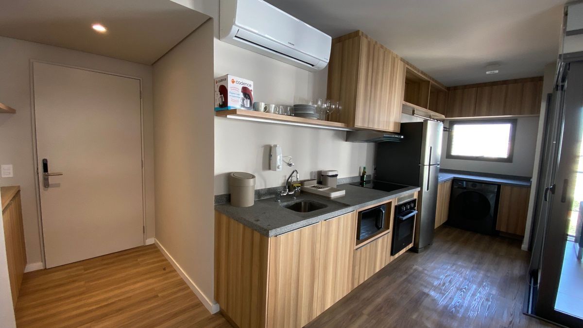 Apartamento para alugar com 2 quartos, 71m² - Foto 12