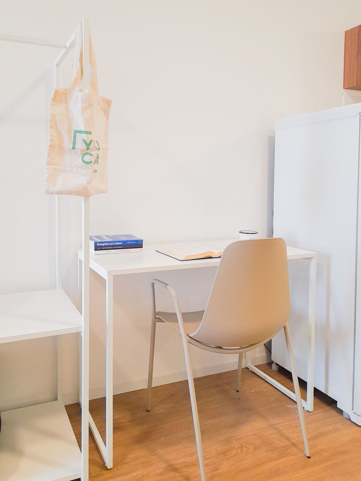 Apartamento para alugar com 1 quarto, 44m² - Foto 11