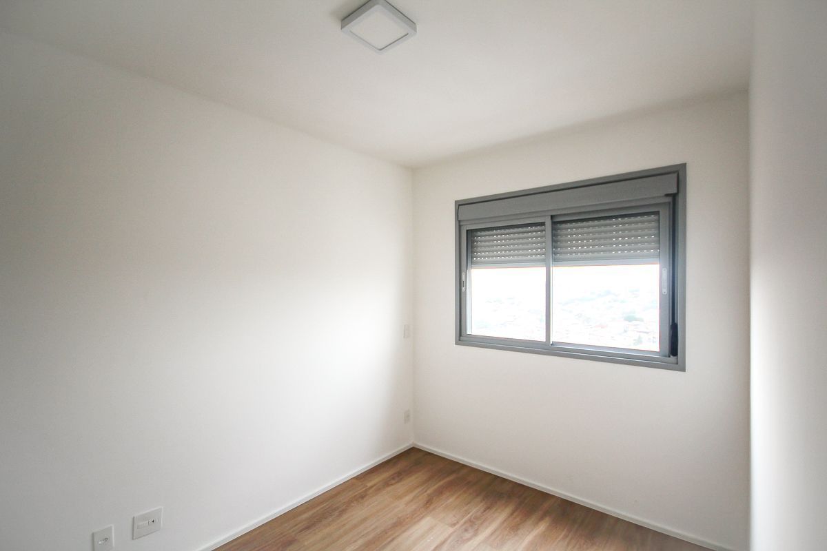 Apartamento para alugar com 2 quartos, 65m² - Foto 11