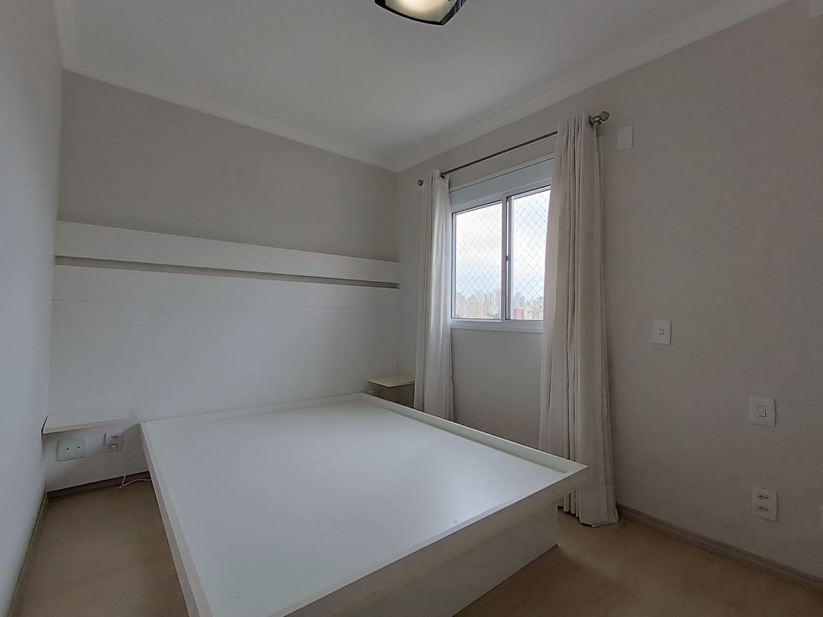 Apartamento para alugar com 2 quartos, 81m² - Foto 9