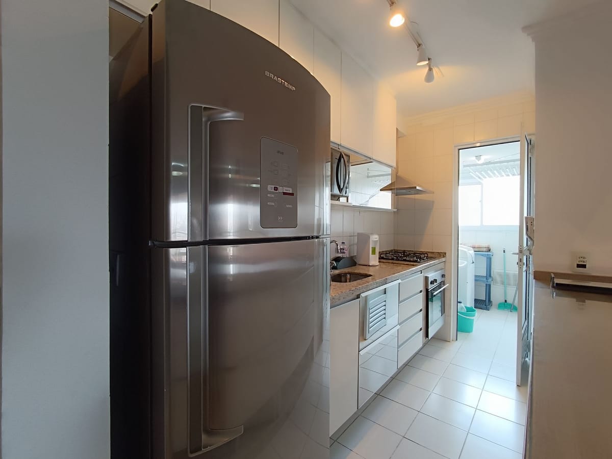 Apartamento para alugar com 2 quartos, 81m² - Foto 12