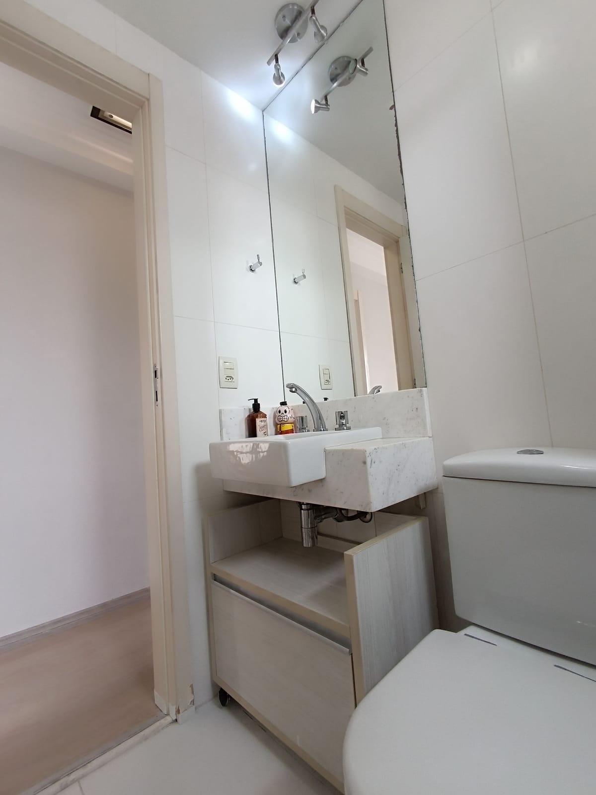 Apartamento para alugar com 2 quartos, 81m² - Foto 22