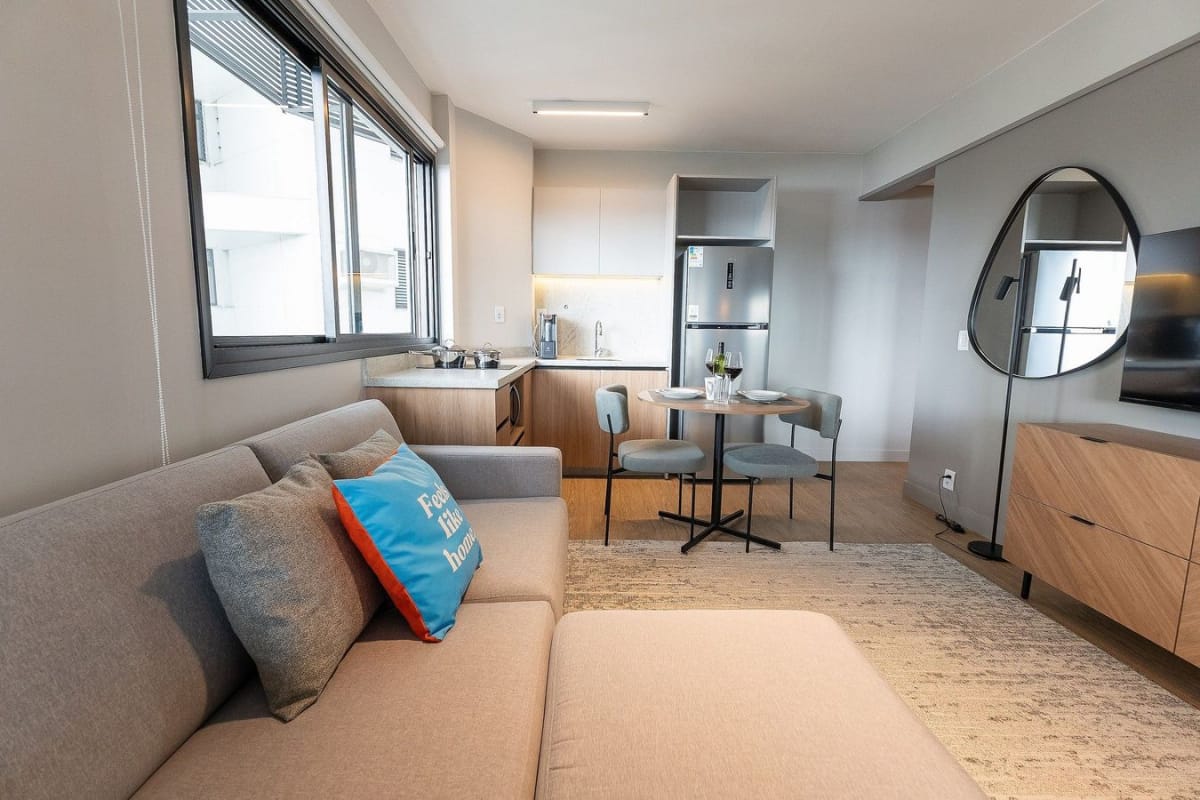 Apartamento para alugar com 1 quarto, 42m² - Foto 1
