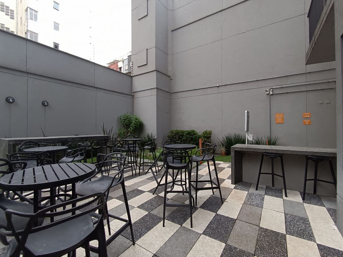 Apartamento para alugar com 1 quarto, 33m² - Foto 48