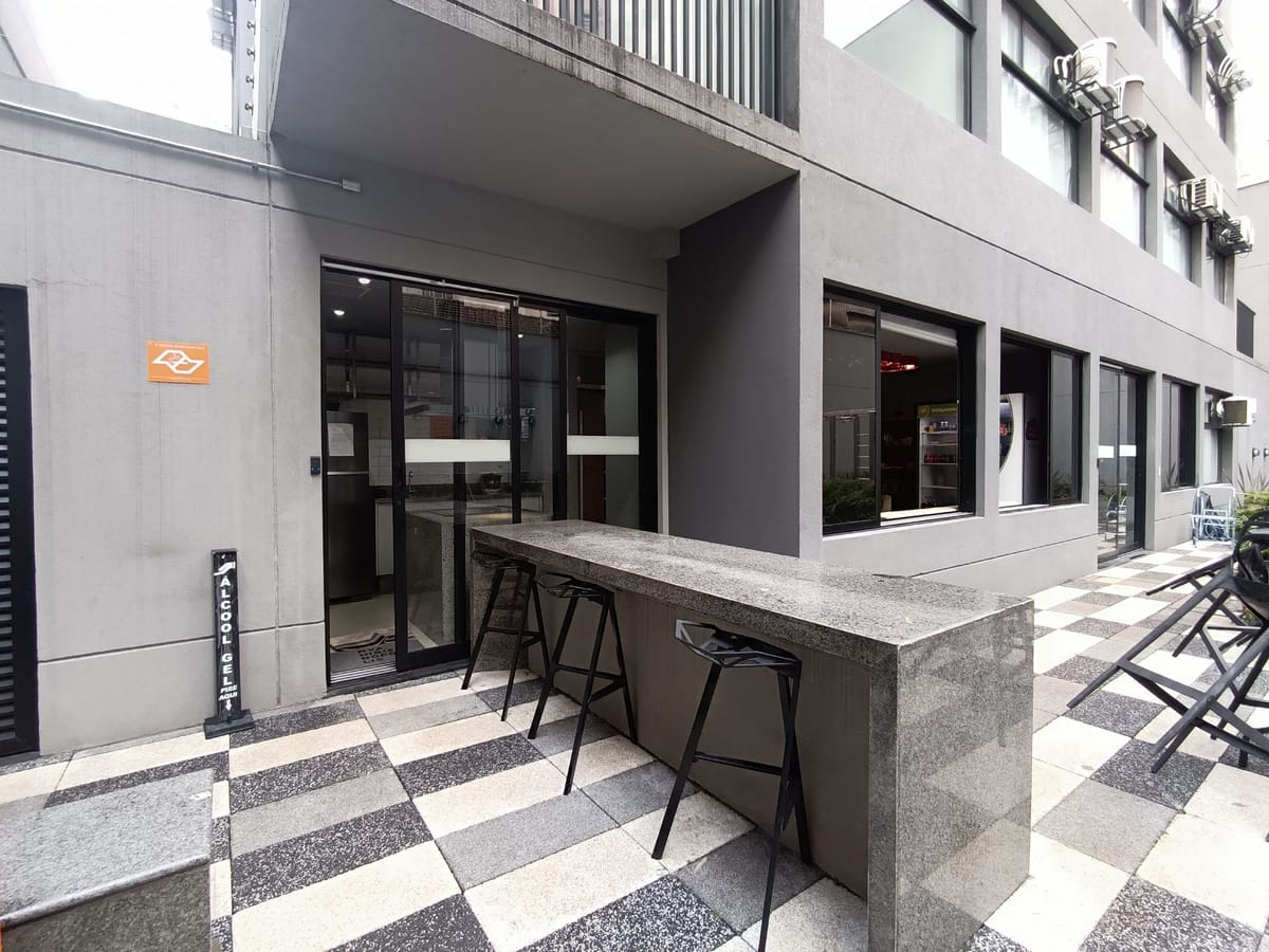Apartamento para alugar com 1 quarto, 33m² - Foto 47