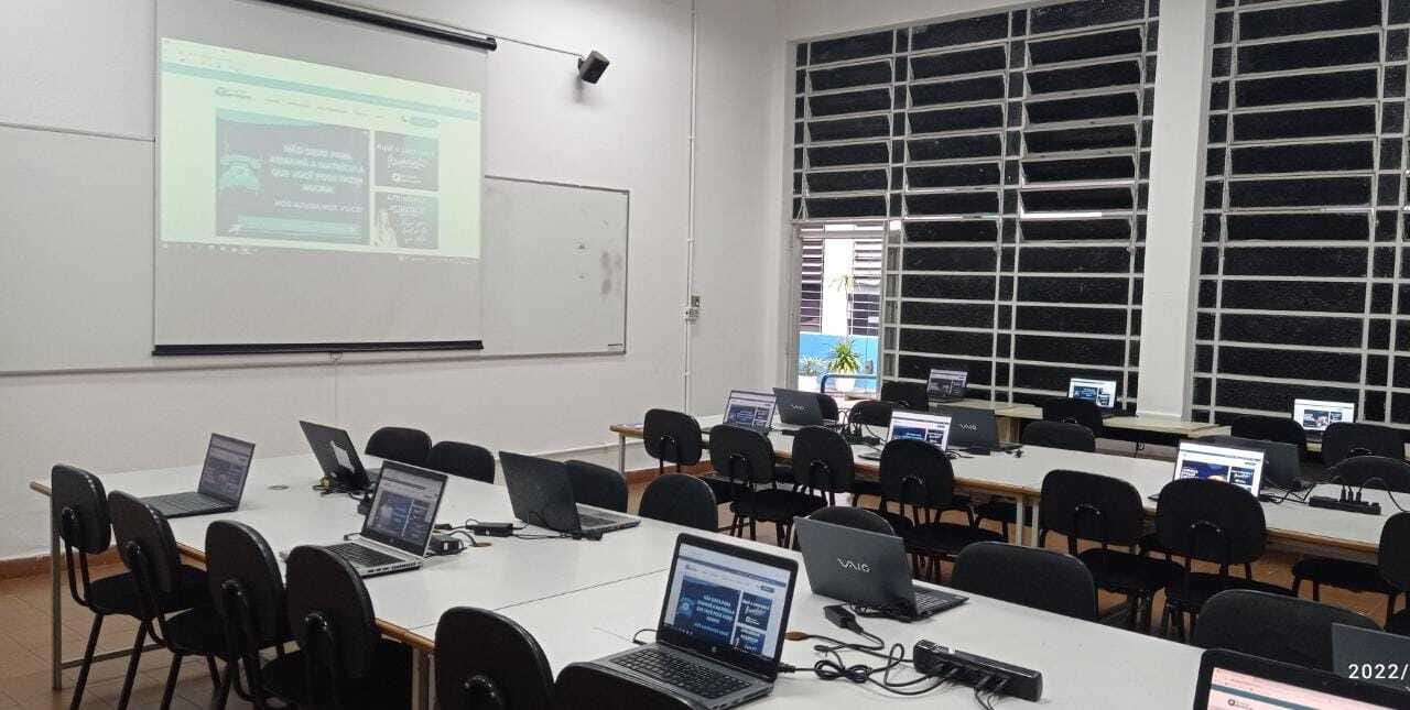 Vídeo e Imagens da IES