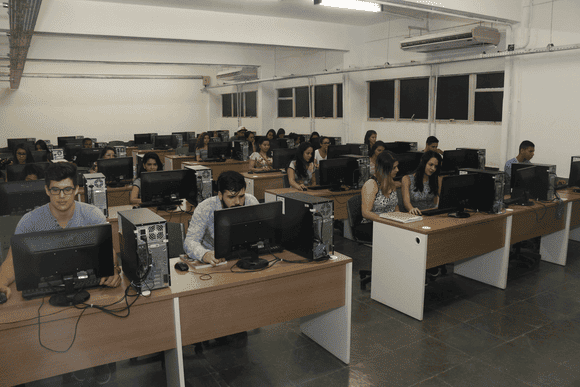 Vídeo e Imagens da IES