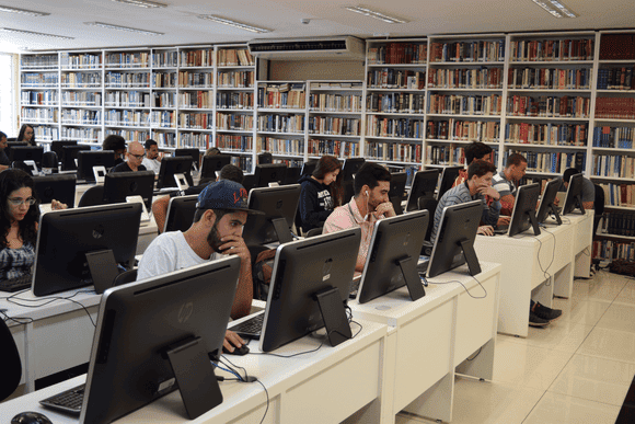 Vídeo e Imagens da IES