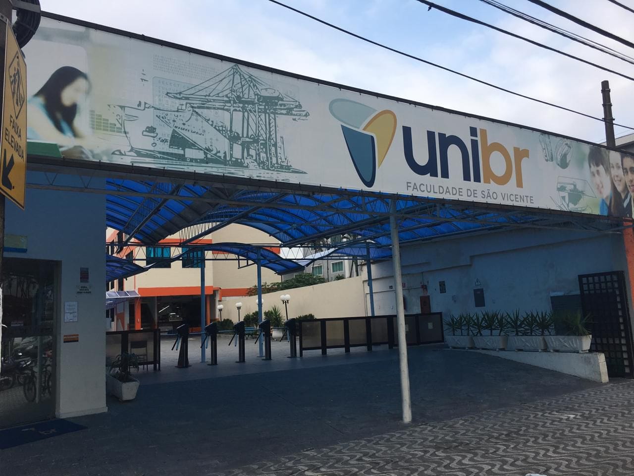 Vídeo e Imagens da IES