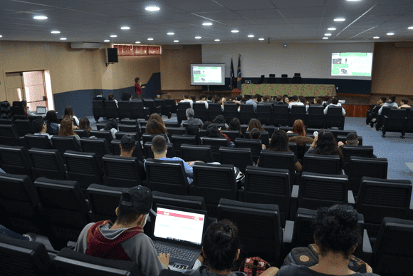 Vídeo e Imagens da IES
