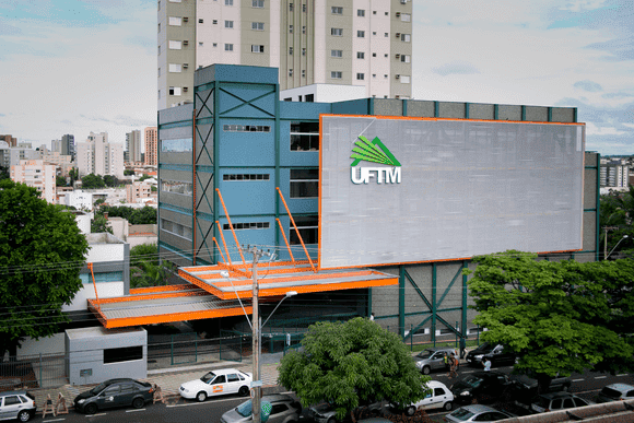 Vídeo e Imagens da IES