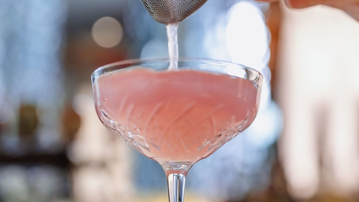 feature cocktail pouring image