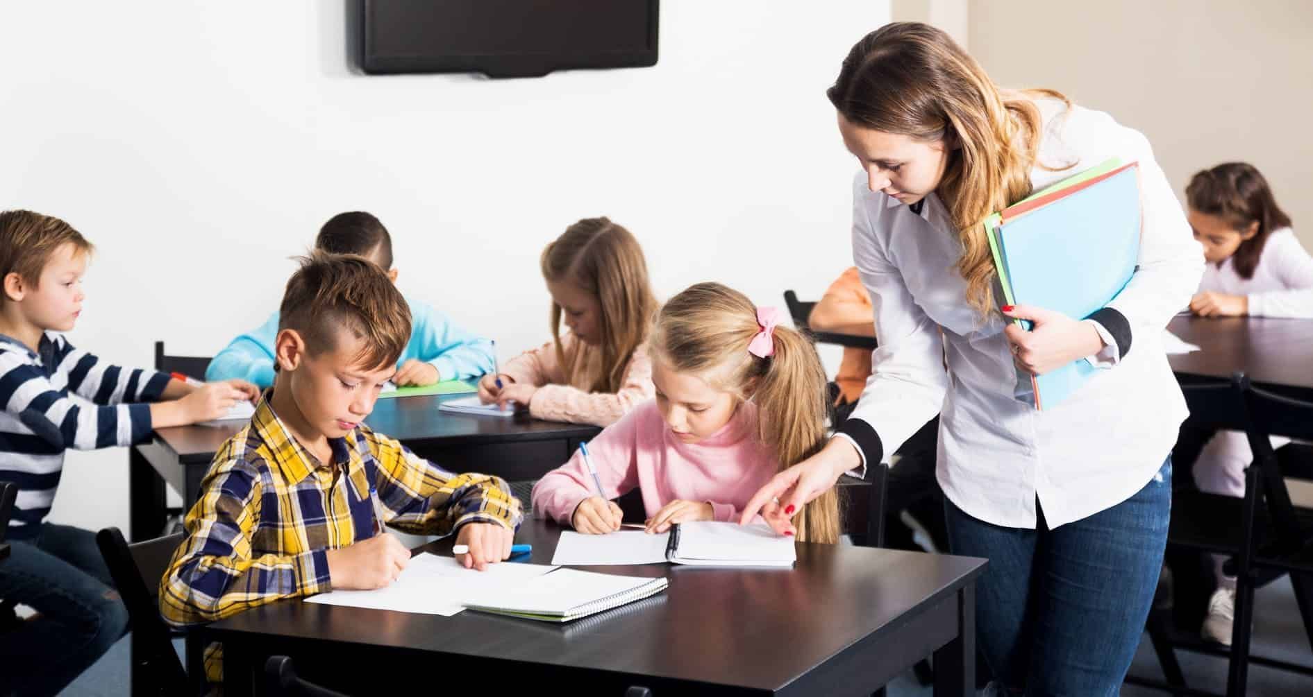 Que horas são - Pedagogia