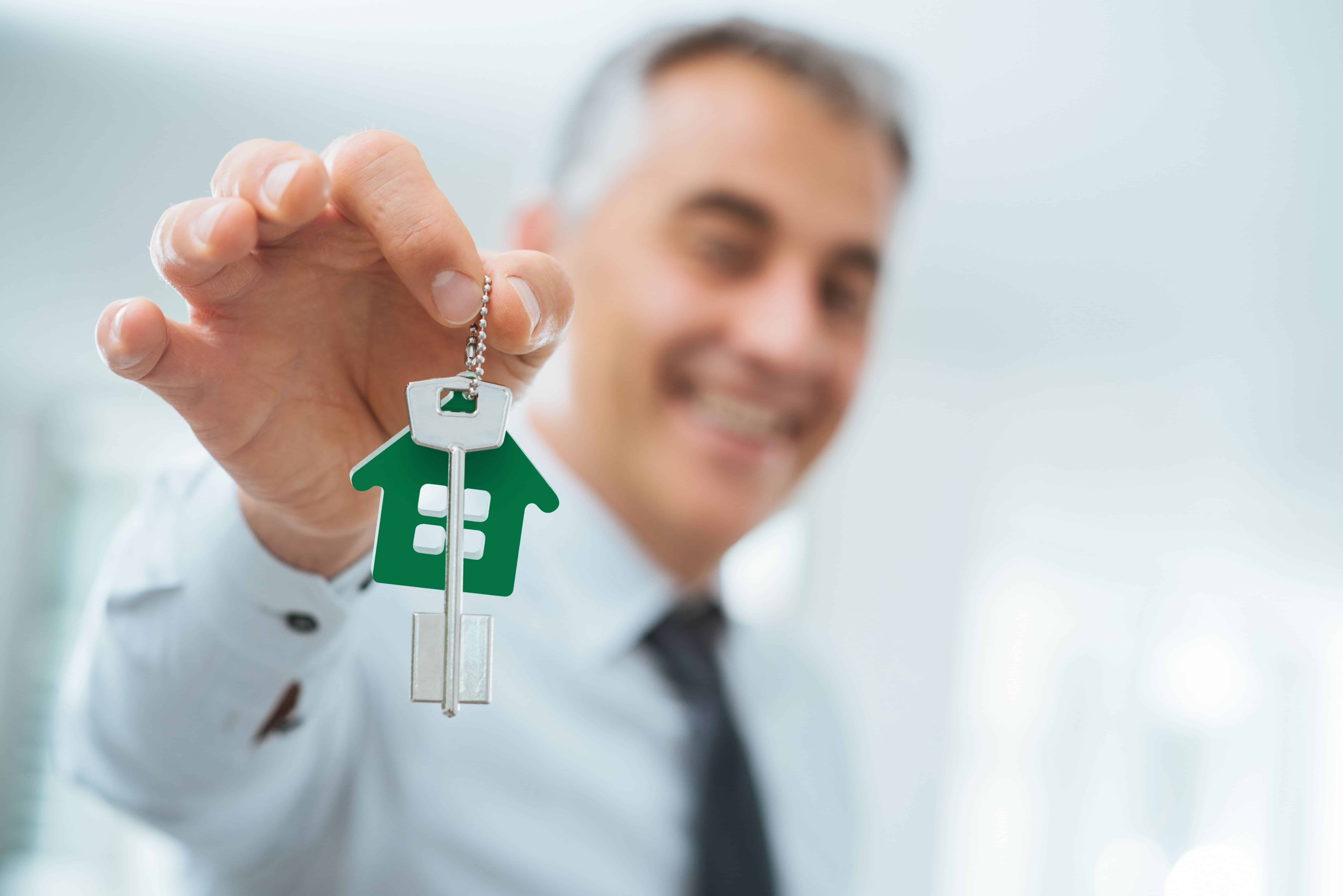 Profissões em imobiliária: quais existem além do corretor de imóveis?